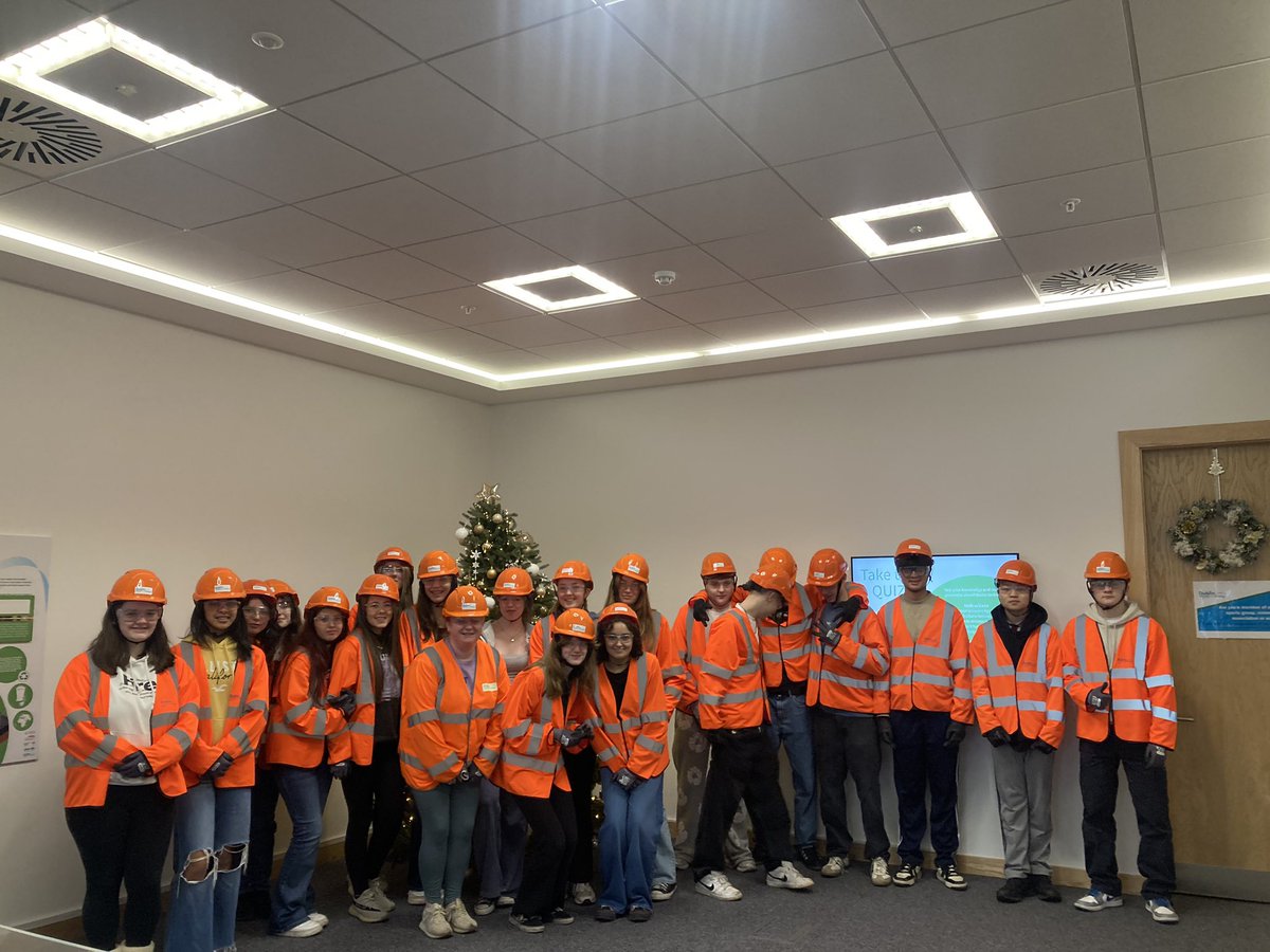 Great TY visit to the Covanta Plant. Emphasises the huge amount of waste produced and the importance of recycling for us all. Thank you so much Clodagh for organising. @ClodaghWheeler @Sandym0untPark