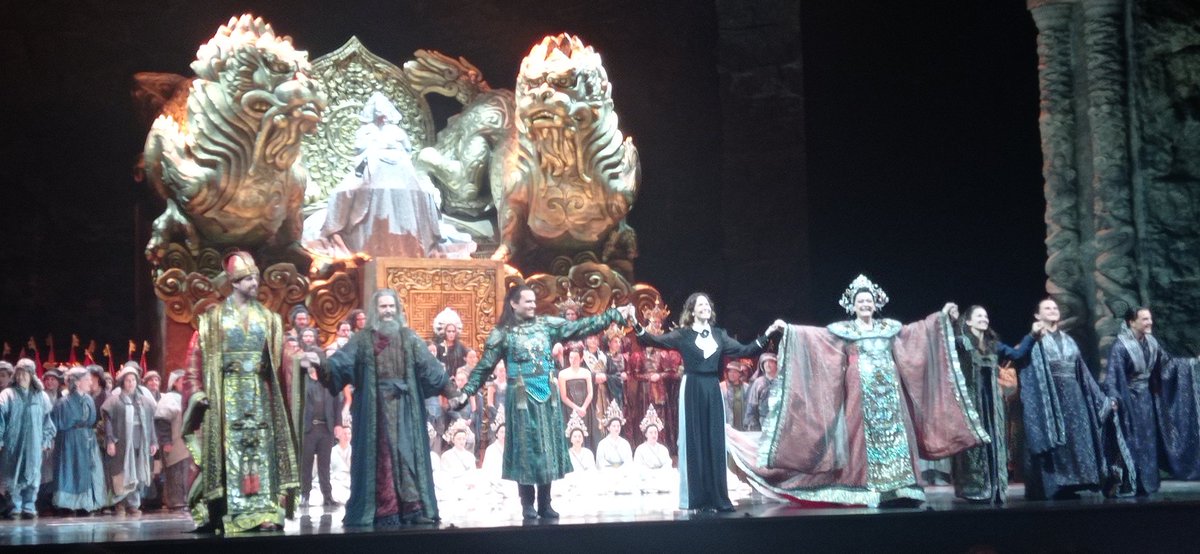 Extraordinary #Turandot ⛩️ @cfostersoprano yesterday at @Liceu_cat ✨👏🏻👏🏻👏🏻👏🏻