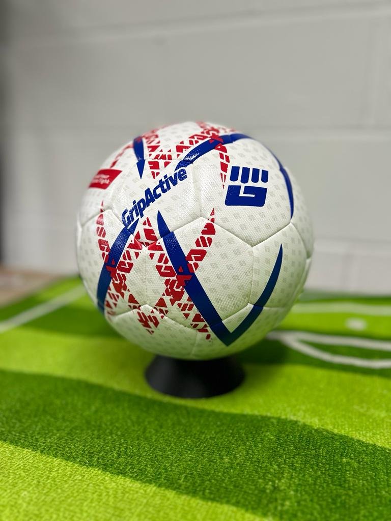 Win our brand new FIFA Standard match ball for FREE! To enter the GIVEAWAY: 1. Follow us @gripactive 2. Retweet 3. Tag 2 clubs/friends The winner will be announced on Monday, 18th December!