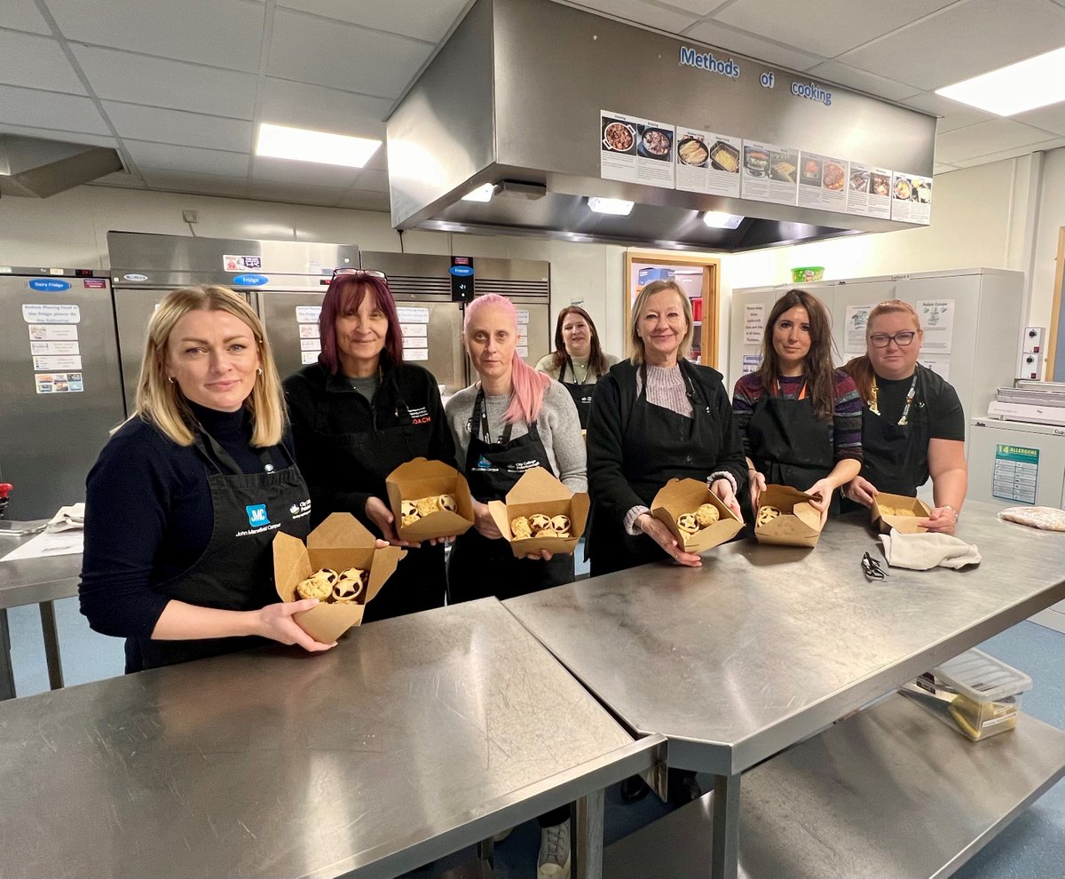 Some of our staff enjoyed a festive treat this afternoon, with a staff wellbeing mince pie-making session.

#mincepies #festiveseason #peterborough #cambridgeshire