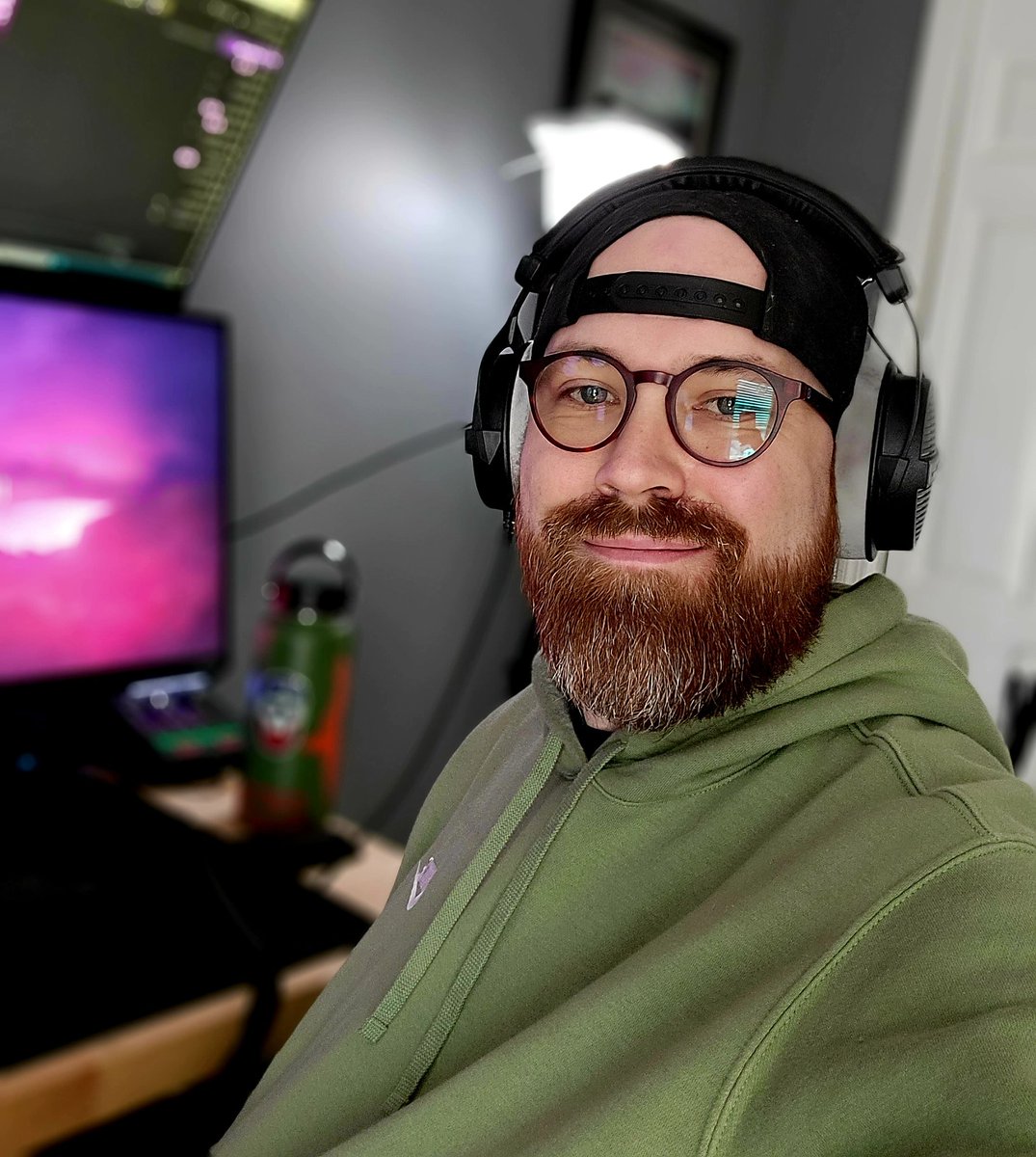 🔊Announcement Tomorrow! 🔊

LIVE NOW! Twitch.tv/travisteez 

Playing some more @halo because I like pain. Also <a href="/tarkovarena/">Escape from Tarkov: Arena</a> waiting room.