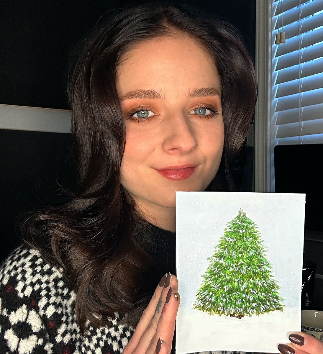 I love sharing my artwork, and I'll be sending this personalized holiday card to one of you! To enter, visit bit.ly/JEHolidayCardG…. 

Everyone who enters will also receive a digital holiday card from me. 🎄❤️ #HappyHolidays #HolidayGiveaway #MerryChristmas
