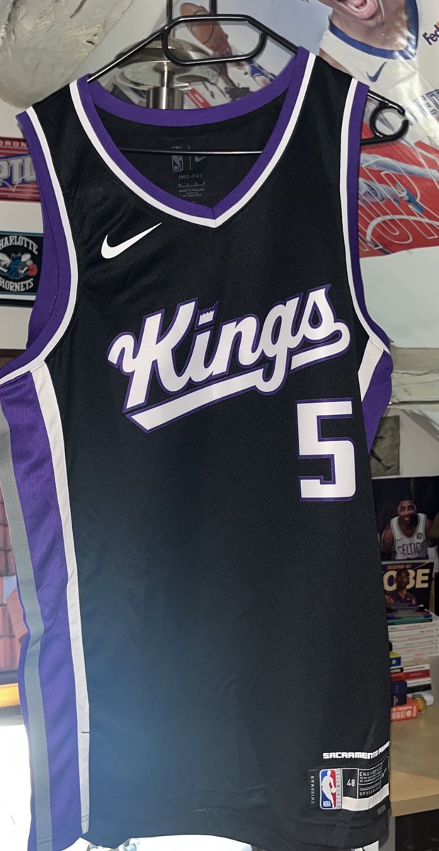 raphdlv8's tweet image. Le boss @AvecLaPlanche qui a déjà fait mon noël avant l’heure ! Si vous savez pas qui suivre avant 2024 ⬇️