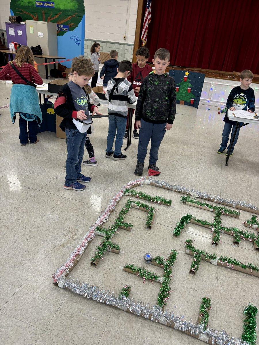 GES_JenCarr's tweet photo. Trial run for our Money Jingle Jangle!  We have a few improvements to make before our first set of customers come on Friday!@GES_lions @MrsHarrisGES https://t.co/r8SChHF8Xn