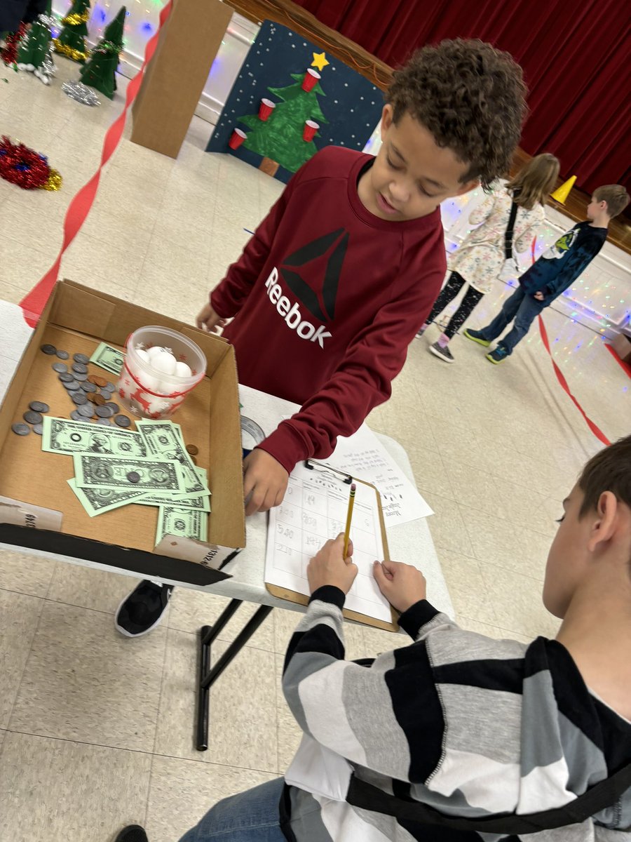 GES_JenCarr's tweet photo. Trial run for our Money Jingle Jangle!  We have a few improvements to make before our first set of customers come on Friday!@GES_lions @MrsHarrisGES https://t.co/r8SChHF8Xn