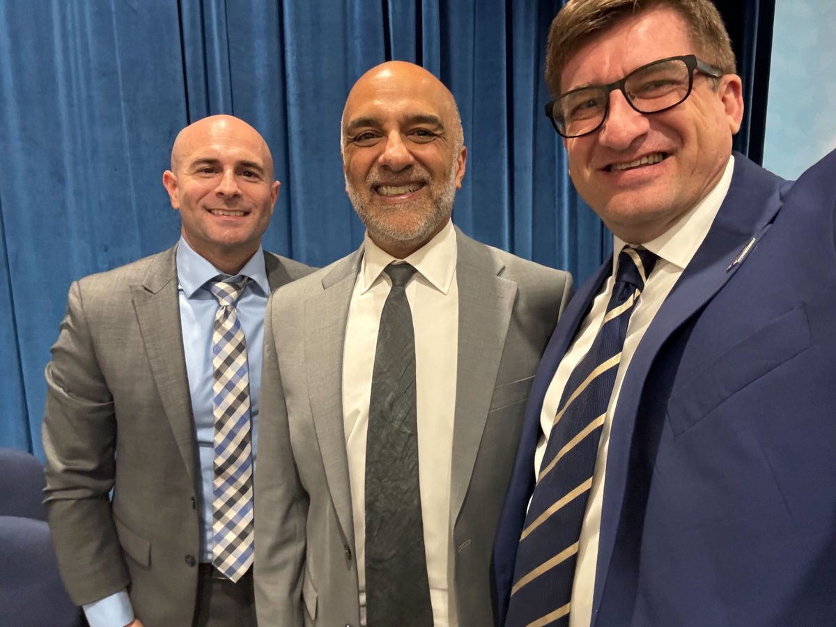 TEFCA is officially live! Our team was thrilled to celebrate at the signing ceremony in DC this morning. @SteveYaskin @HealthIT_Policy @mickytripathi1 @emrdoc1