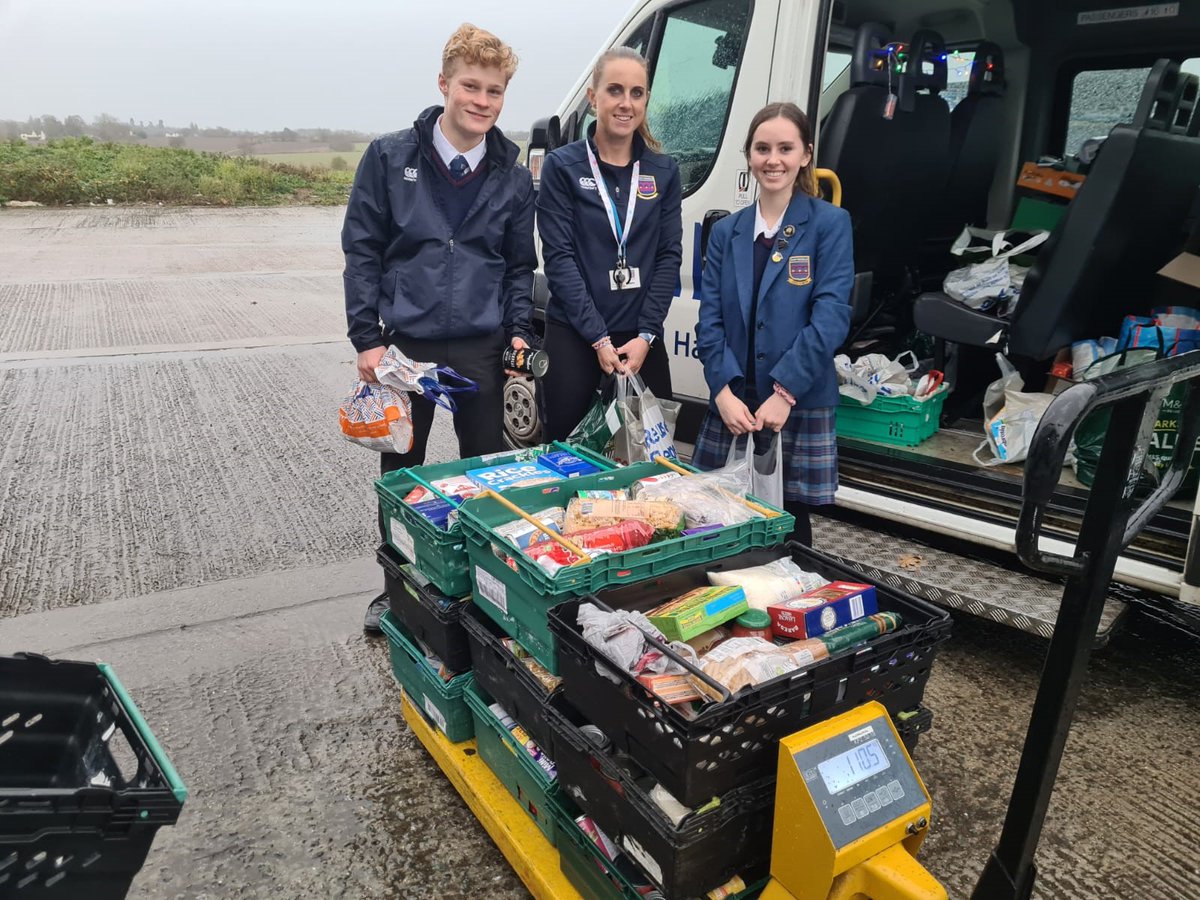 SaintNicksSch's tweet photo. Over the past month #SaintNicksSch community have been busy collecting for the @Harlowfoodbank Reverse Advent Calendar Appeal. Today our Head Prefects, Headmaster and Mrs Oakley delivered all of the donations. Thank you to #StNicksCommunity for supporting this appeal. https://t.co/Jb5K81aBJG