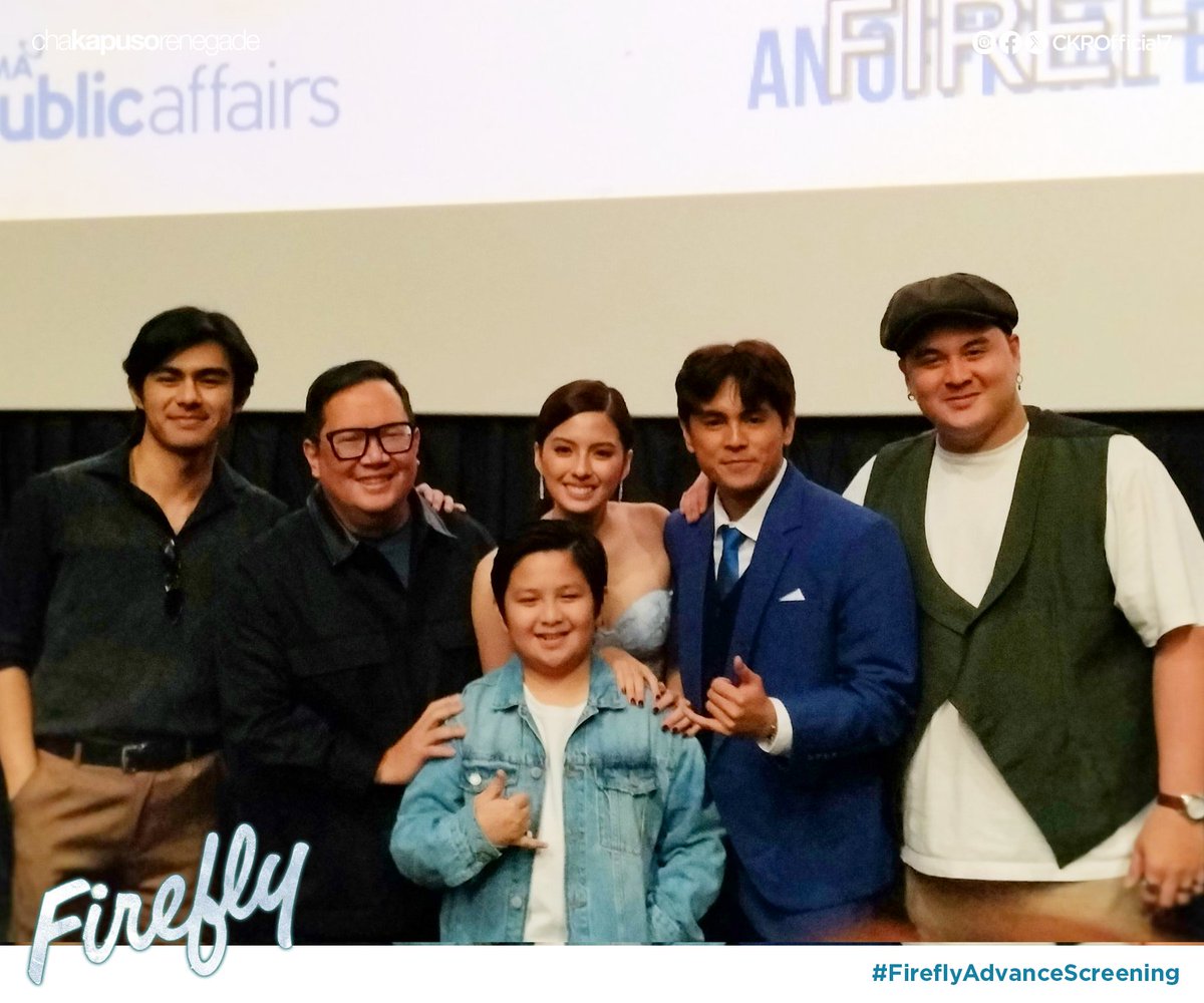 KapusoCrave's tweet photo. Voltes Team, muling nag-volt in para sa GMA Pictures x GMA Public Affairs MMFF entry na 'Firefly!' ⚡

Joining them in the photo is its director, Mark A. Reyes. 💛

#FireflyAdvanceScreening
#FireflyMovie
#MMFF2023 https://t.co/LQ98lVvQC7