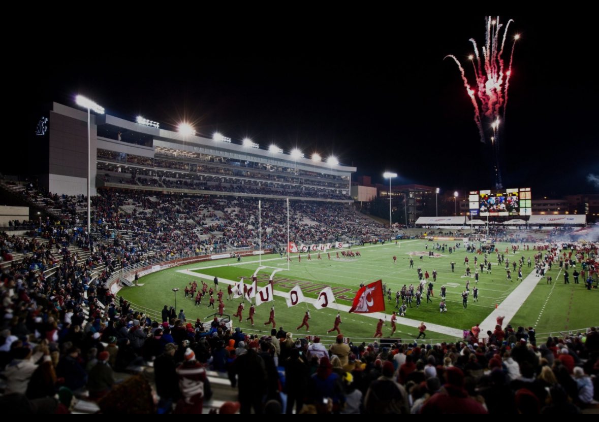 After a great conversation with @RSchlaeg_WSUFB and @WSUCougarFB I am blessed to receive an offer from Washington State University ‼️#AGTG🙏🏽 @CoachFlores10 @Coach_Snelling