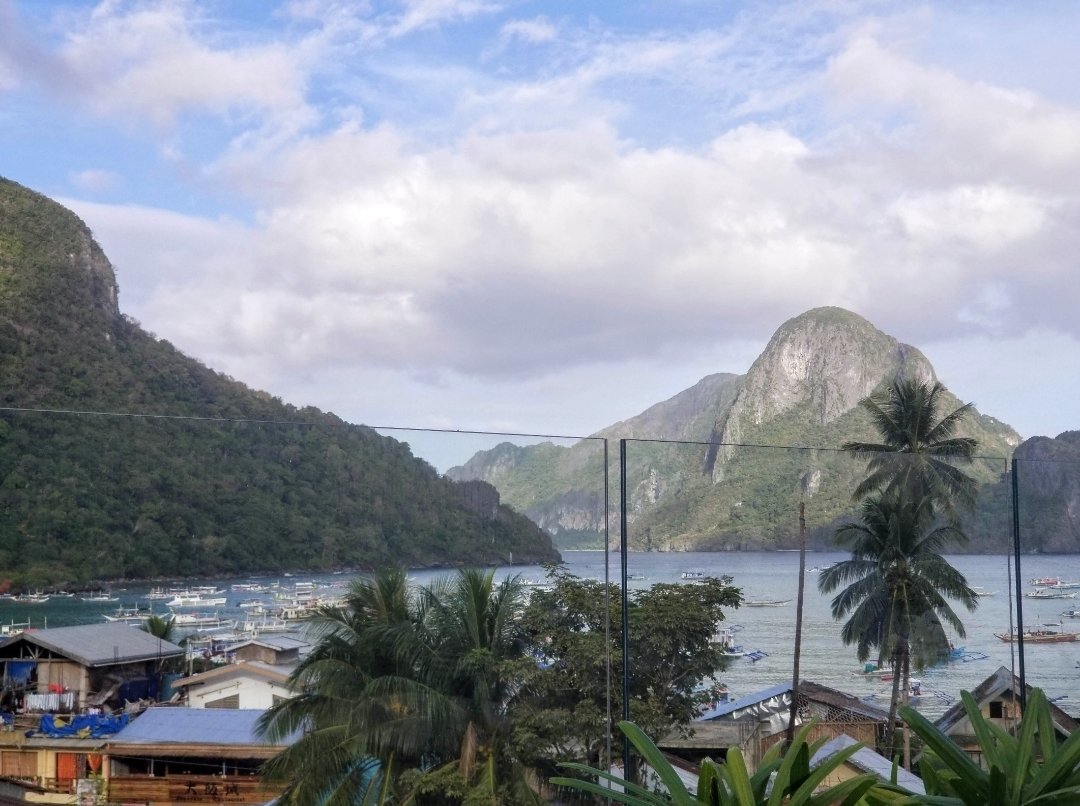 @NicoleWilfong El Nido, Palawan, Phillippines. This place was so beautiful! Like a tropical paradise! Highly recommend! I did not want to come back home! #ElNido #Philippines
