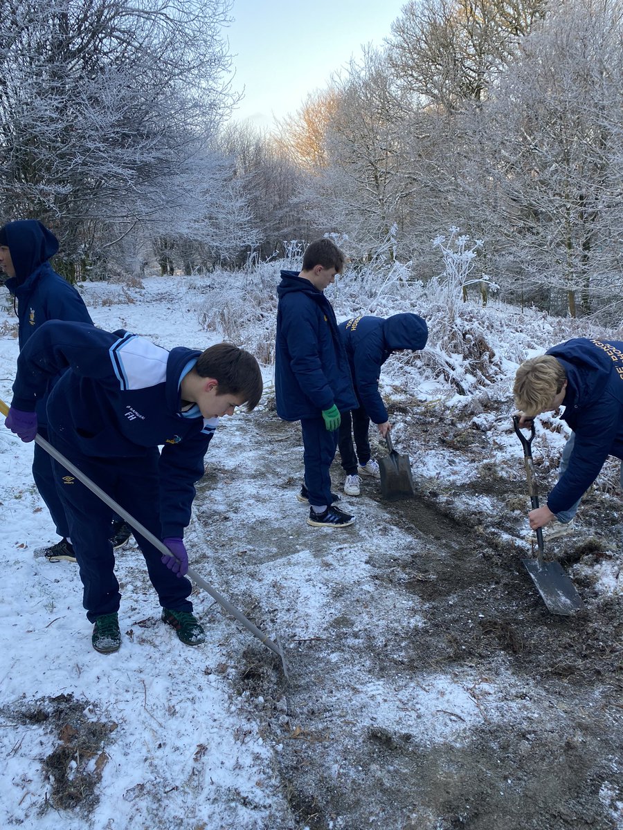 🏠 @SchoolHouse_Sed will be visiting @CalvertLakes in the Lake District for a busy day of manual labour: 🪚 Building outdoor sheds 🖌️ Painting and refurbishment 🚜 Clearing paths and woodland areas