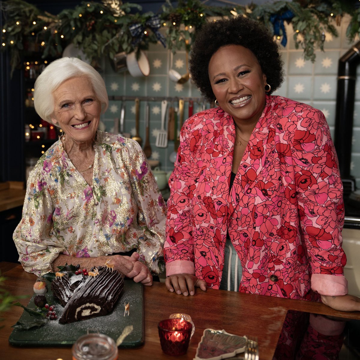 I was so delighted to be part of Mary Berry’s Highland Christmas! The episode will air this Wednesday at 9pm on @BBCOne - so make sure you tune in! 🎄❤️❄️