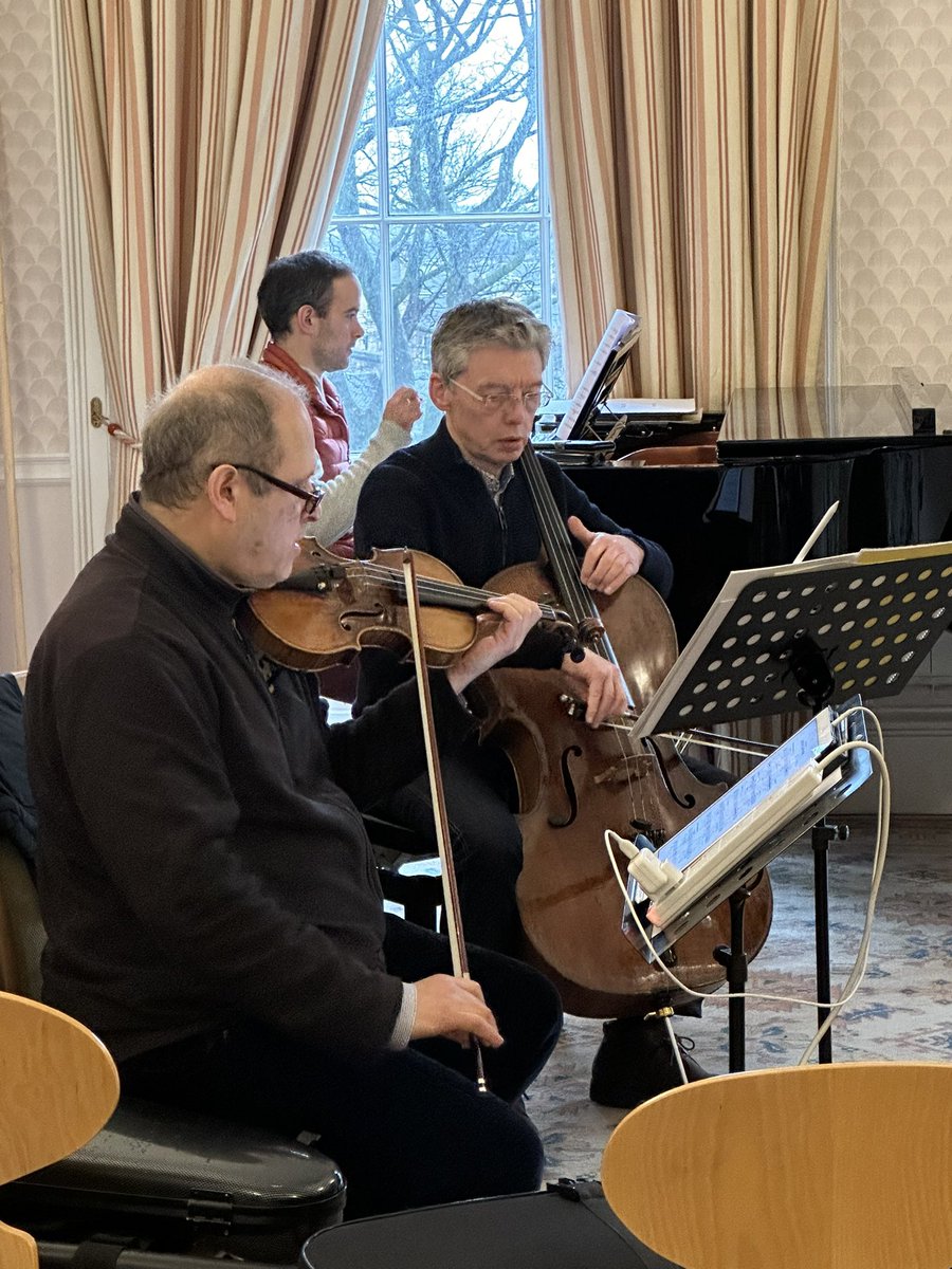 HEB_Ensemble's tweet image. First notes of a new piece! Always exciting!!

Rehearsing a commission from @GleaveRylan for this week’s inaugural @thenightwith Festival!!

Do come along, 🎫 festival passes 🎫 are still available!