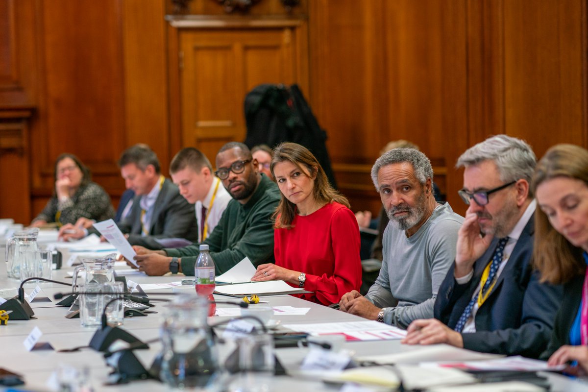 Through our #SportsStrategy we want to help 3.5 million more of us to get active & stay active.

Really productive meeting of the National Physical Activity Taskforce earlier with invaluable input from our expert panel.