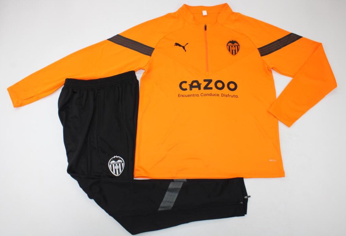 FerElTomatxAzul's tweet photo. 🚨 SORTEO!

Camiseta A ELEGIR del #ValenciaCF!

Para participar:
• RT ⏪
• Follow @FerElTomatxAzul y @Hispadrops ✅

Opcional: mencionar a 1 amigo para doble participación.

Puedes adquirir cualquier camiseta en el catálogo de @Hispadrops 

Ganador 19/12 https://t.co/19txymTOTK