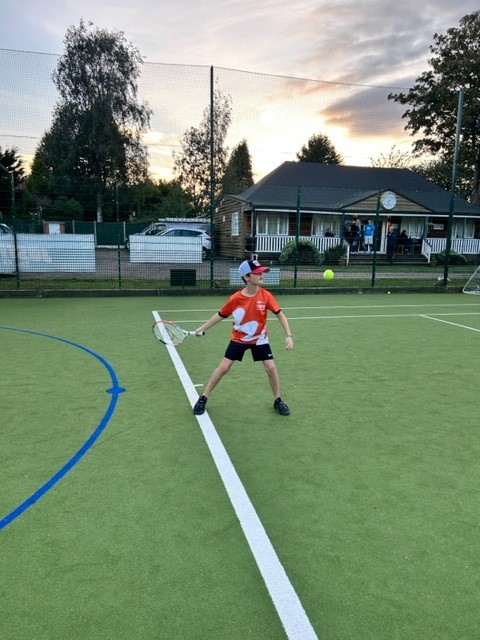 This 2024 why not learn a new sport? Children's tennis lessons at Beechcroft in Hall Green/Shirley contact us for further details - clubspark.lta.org.uk/BeechcroftTenn…
#kidstennislessons #tennisplayer #tennislife #juniortennisstar #SOGO #hallgreenbirmingham #solihullgetactive