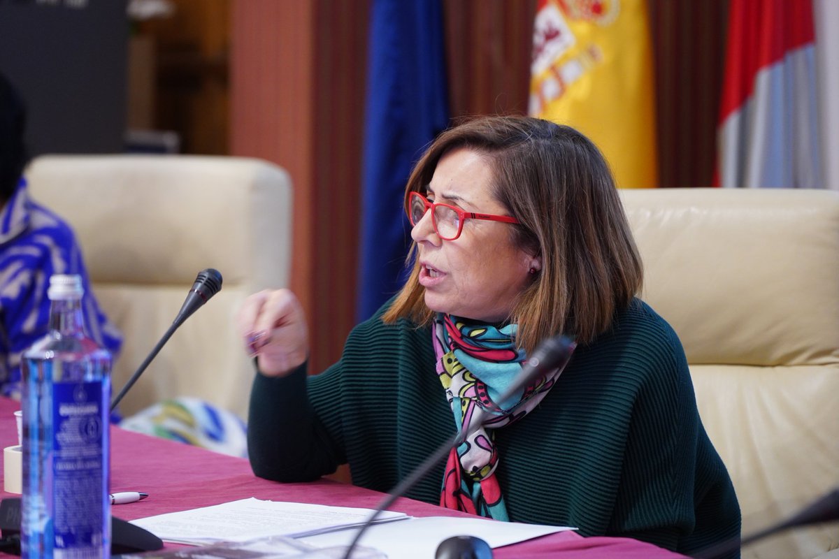 Educación_desarrollo (@edudesarrollo) on Twitter photo A continuación, el <a href="/IesMARIAdMOLINA/">IES María de Molina</a> de Zamora con el Proyecto: La Biblioteca Humana del IES María de Molina como herramienta de Educación para el desarrollo y la #ciudadaníaglobal en la modalidad de Secundaria.#XIIIPremioEpD #ODS A continuación, el <a href="/IesMARIAdMOLINA/">IES María de Molina</a> de Zamora con el Proyecto: La Biblioteca Humana del IES María de Molina como herramienta de Educación para el desarrollo y la #ciudadaníaglobal en la modalidad de Secundaria.#XIIIPremioEpD #ODS