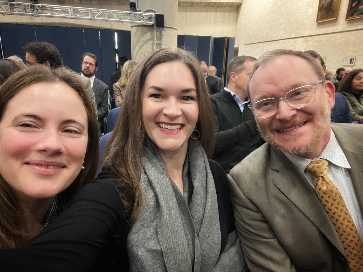 Innsena's 'QHINs Aren't Real' campaign got a shout out from @Epicsystems during the QHIN signing ceremony this morning in Washington, D.C.!

5 organizations were designated as QHINs, & Innsena's @katmcdavitt, @lisabari of @civitas4health & Paul Wilder of @CommonWell were there