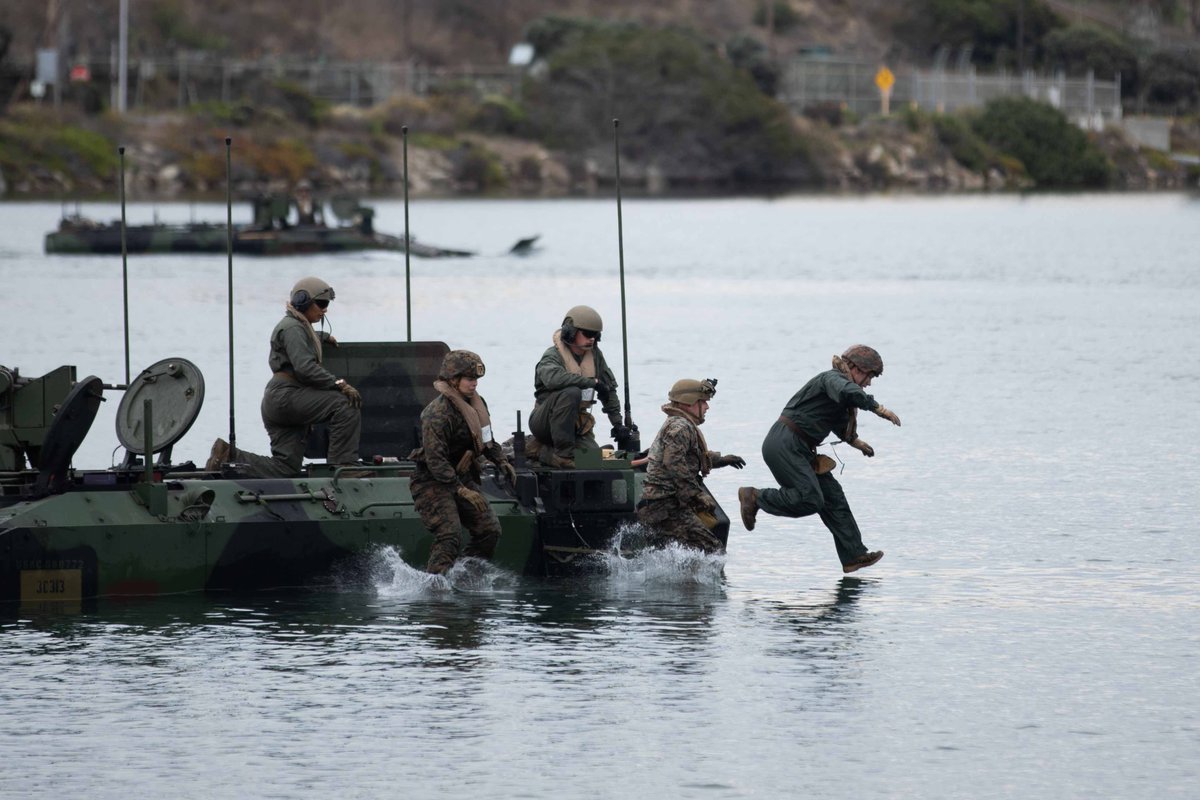 Just Keep Swimming @USMC Maj. Gen. Benjamin T. Watson, the commanding general of 1st Marine Division, and Marines with 3rd Assault Amphibian Battalion, 1st MARDIV, swim to shore as part of return to water operations training at Marine Corps Base Camp Pendleton, California.