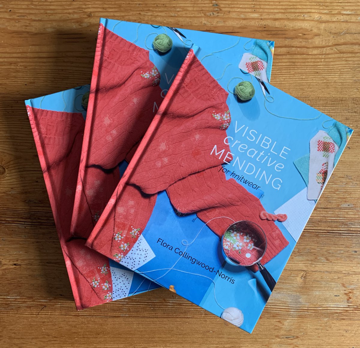 My books have arrived from the printers and they’re ready to go! Give someone the gift of a new skill this year! 

collingwoodnorrisdesign.com/visible-mendin…

#visiblecreativemending #visiblemending #book #repair #makedoandmend #sustainablegifts #shopsmall