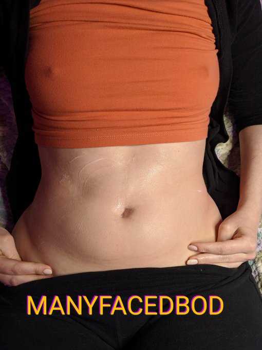 Gotta moisturize. https://t.co/mmcSWLmeN3<a href="/tag/belly"class="tags"><span>#belly</span></a>