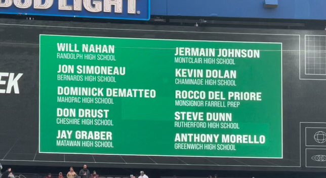 CHSRamFootball's tweet image. A big day in Ram Land this past weekend! Thank you @NYJetsPR for setting up an awesome day celebrating Coach Drust!! A true leader and role model to our guys!! Also, we got to celebrate the day with our seniors and fathers!! Thank you for all of your hard work these past 4 years!