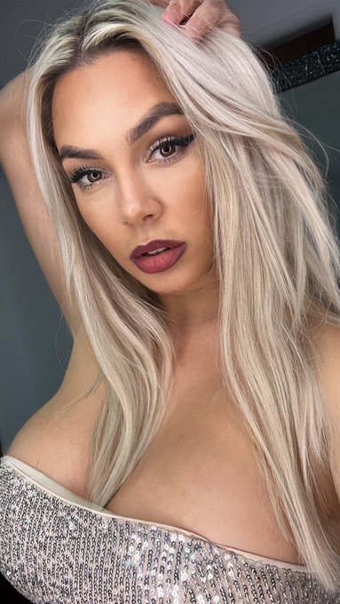 Hello guys❤️ Lips or Eyes? ❤️&zwj;🔥 https://t.co/v3iBHsuW4x