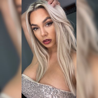 #NovaProfilovaFotka https://t.co/xRe86zT8CJ<a href="/tag/novaprofilovafotka"class="tags">#NovaProfilovaFotka</a>