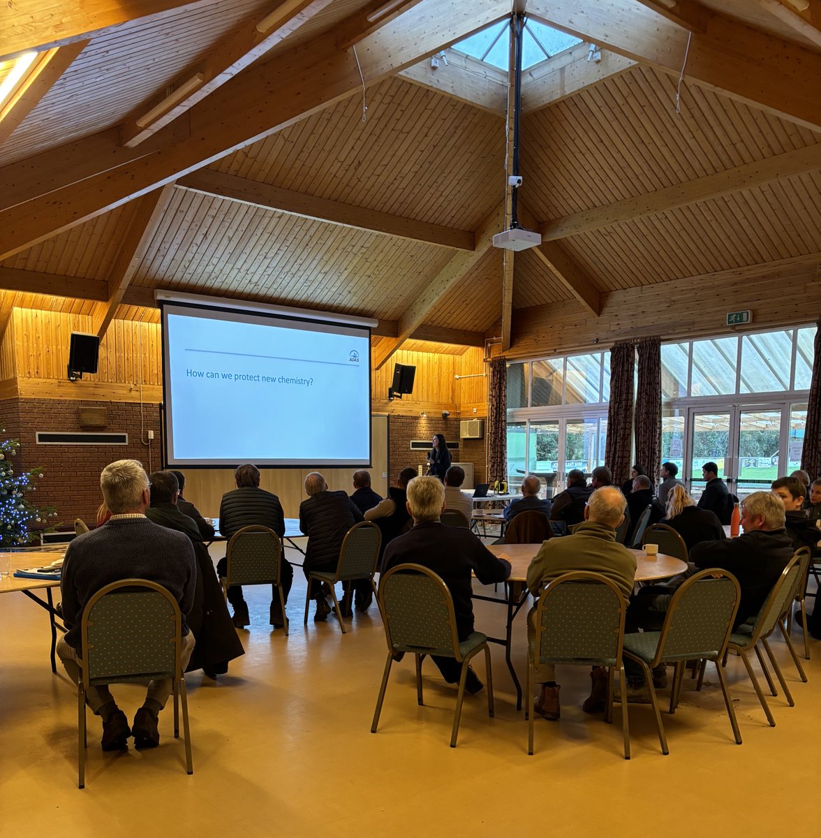 Today was the Rosemaund Farming Association Winter Conference where we learnt lots about a variety of subjects including SFI, N efficiency and fungicide performances this season. Thank you to all of the speakers 👏🏻 @peteberry2003 @AdasBlake @ChloeMo95 @rebecca_joynt @ADASGroup