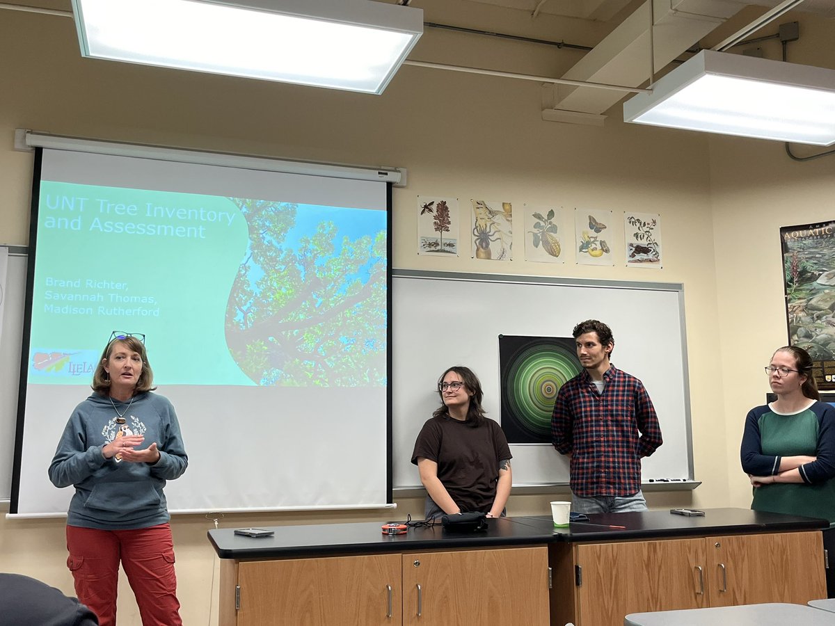 Geo3L's tweet photo. Probably my last Twitter sent out from UNT. It is a pleasure to be part of this UNT tree inventory project. The collaborative survey and GIS field app is time and effort consuming. But all worth it. Reach out to AERI if you are interested in the data or protocol. https://t.co/M3fLFQLrTZ