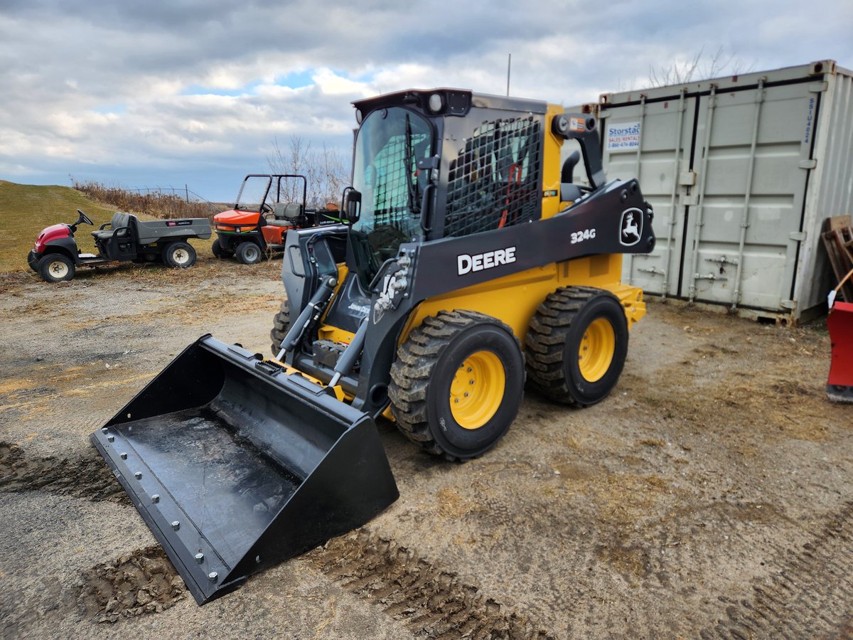 That new machine feeling 🔥  <a href="/GreenTractorsJD/">Green Tractors</a> <a href="/JohnDeere/">John Deere USA</a>