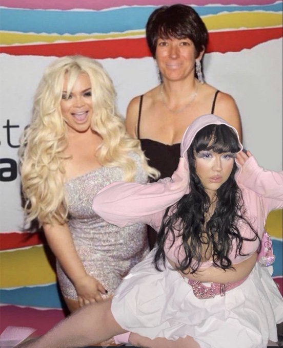 fan favorites (me &amp; my girlboss crew) https://t.co/mLvYLSBScl