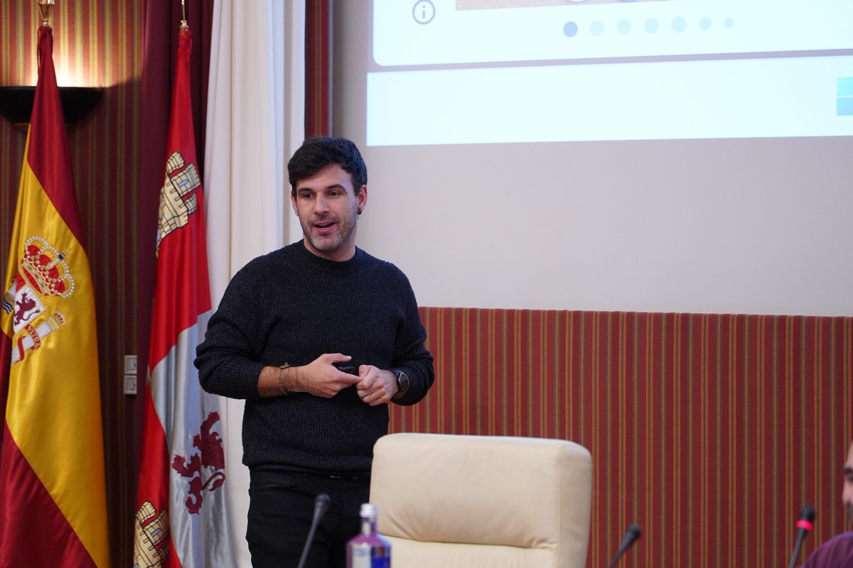 Educación_desarrollo (@edudesarrollo) on Twitter photo Finalizamos la jornada con la presentación del CIFP DON BOSCO LHII <a href="/FPdonboscoLH/">CIFP Don Bosco LHII</a> de Renteria en Guipúzcoa con el Proyecto: SilverBots, una experiencia educativa STEAM solidaria y educativa en la modalidad de F.P. #XIIIPremioEpD #CiudadaníaGlobal #ODS Finalizamos la jornada con la presentación del CIFP DON BOSCO LHII <a href="/FPdonboscoLH/">CIFP Don Bosco LHII</a> de Renteria en Guipúzcoa con el Proyecto: SilverBots, una experiencia educativa STEAM solidaria y educativa en la modalidad de F.P. #XIIIPremioEpD #CiudadaníaGlobal #ODS