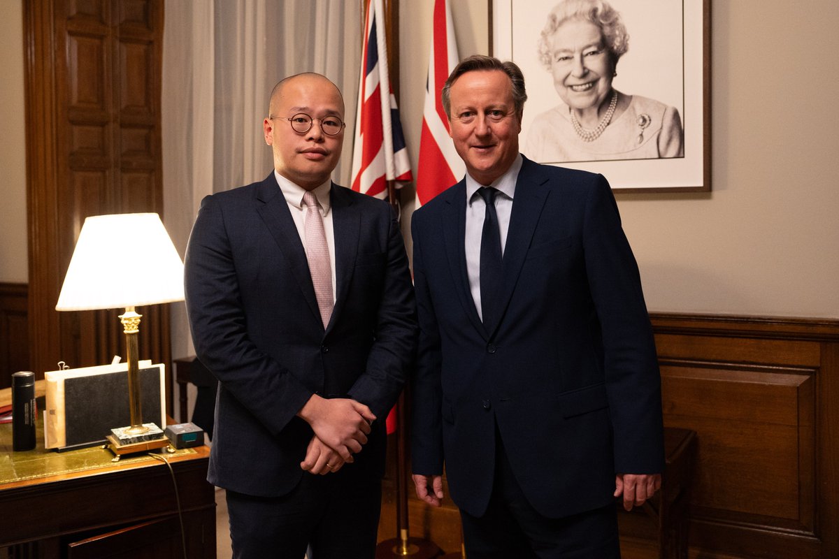 Foreign Secretary @David_Cameron met with Sebastien Lai in London today to listen to his concerns for his father, Jimmy Lai, detained in Hong Kong. The UK opposes the National Security Law and will continue to stand by Jimmy Lai and the people of HK.