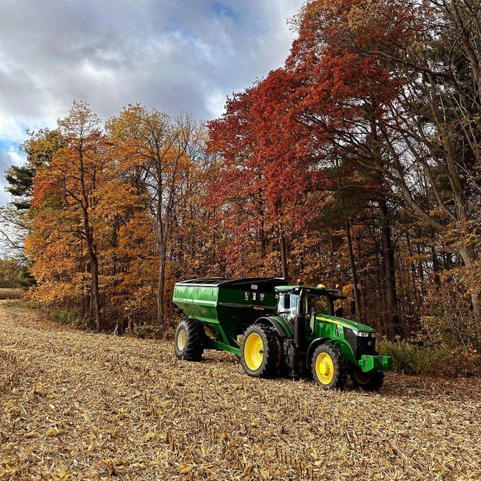 Deere MachineFinder tweet media