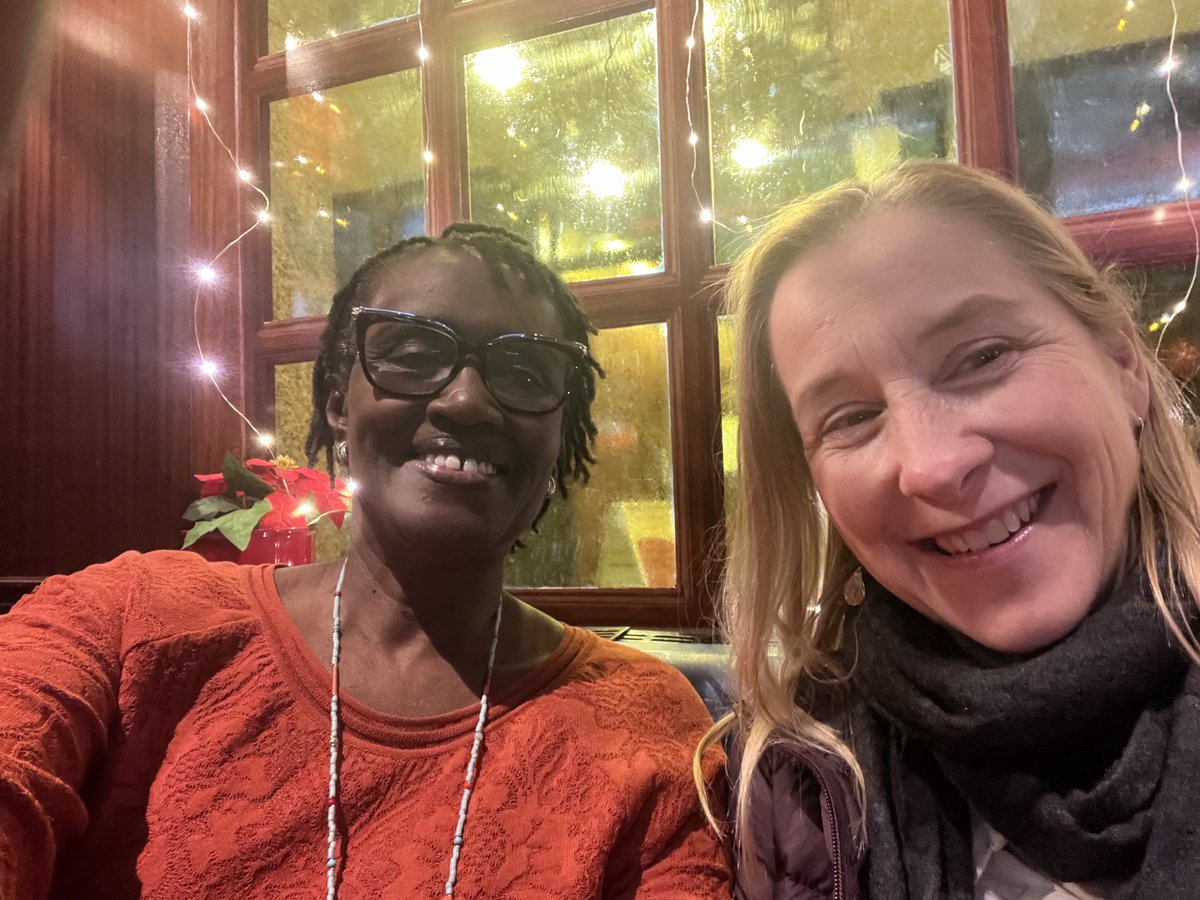my feminist sister ⁦@Julie_Delahanty⁩ ⁦@IDRC_CRDI⁩ President is in gva for #HumanRights75

We had a fondue & talked about feminist agendas in our institutions.
Laughed & laughed about our lives! Thks Julie.