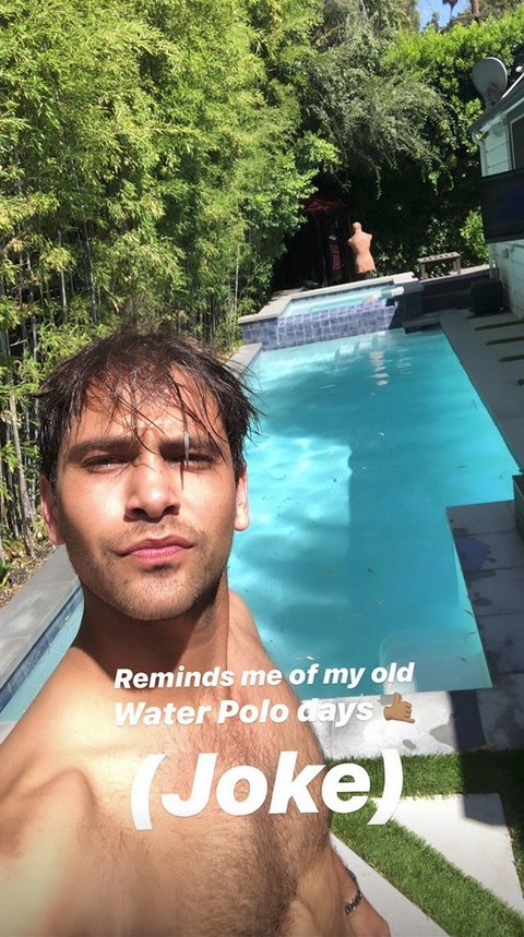 #MusketeersEurope It's #PouringRain 🌧️ outside here in Germany 🇩🇪 tonight - so let's celebrate #WetWednesday 💦with #LukePasqualino #lucapasqualino 😍🔥 #ElvisHarte #OurGirl #DArtagnan #TheMusketeers ⚜️ and a funny day in #California 🌴☀️🏊‍♂️