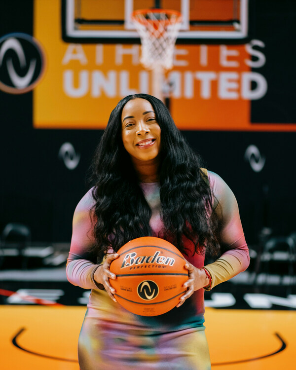 Thrilled to announce the expansion of our #ClashTVapp relationship with Woman's Sports Entrepreneur and Media Personality @Khristina, adding a development deal to our current slate of work together. The first greenlit project will be an expansion of 'ClashTV Courtside', covering