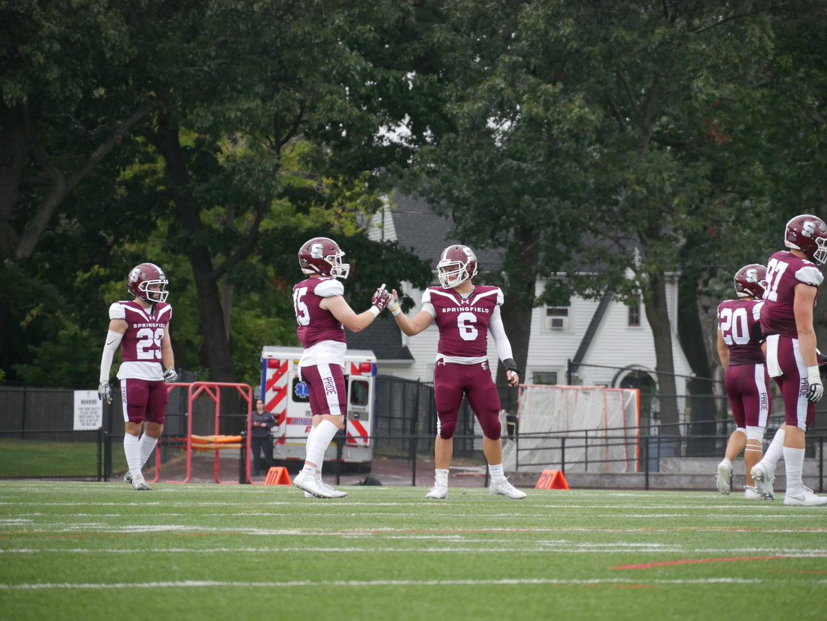 Spending some of the final days of 2023 #BUILDING throughout NY! Always a ton of great visits in Section 2, hoping to add to the #BROTHERHOOD in 2024! 🔻
<a href="/shenfootball_01/">Shen Football</a> <a href="/AA__Football/">Albany Academy Football</a> <a href="/NiskyFB/">Niskayuna Football</a> <a href="/HorsesFootball1/">Coach Bowen</a> @CCSD_Sports