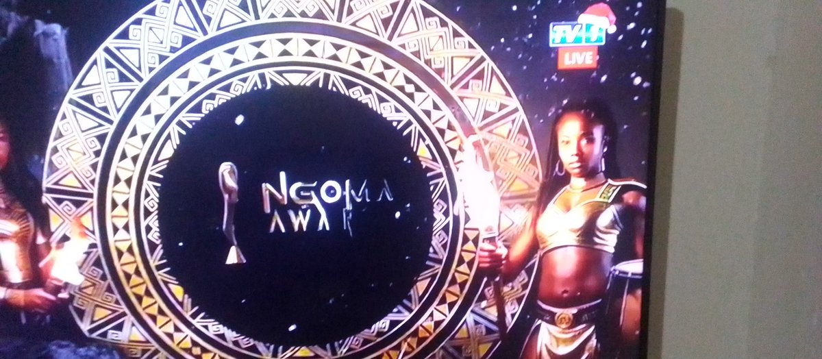 ChatewaOnRadio's tweet photo. Since @BuyoyaJonah  asked for my comment, here it is: these awards could have been organized better.

#NgomaAwards2023 https://t.co/V1hQbYa1rh