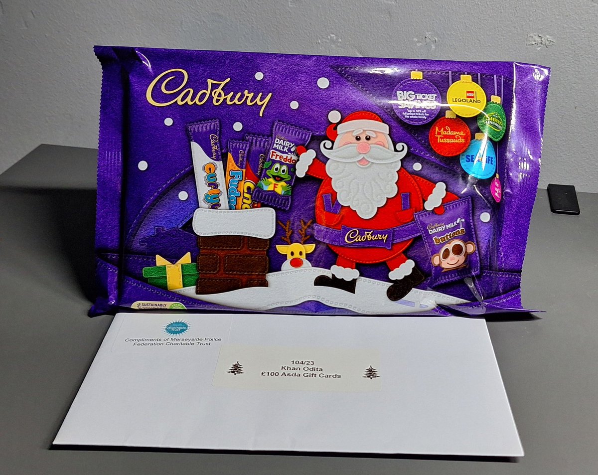 Khan Odita (@khanodita) on Twitter photo Today I had a suprise drop in from one of our community heros, Sgt Moorcroft, who brought this lovely gift from the <a href="/MerPolFed/">Merseyside Police Federation</a> for my work through <a href="/MSAGL8/">Mulgrave Street Action Group CIC</a>/<a href="/UrbanScapeLpool/">UrbanScape Community Garden</a>
#Communityspirit Today I had a suprise drop in from one of our community heros, Sgt Moorcroft, who brought this lovely gift from the <a href="/MerPolFed/">Merseyside Police Federation</a> for my work through <a href="/MSAGL8/">Mulgrave Street Action Group CIC</a>/<a href="/UrbanScapeLpool/">UrbanScape Community Garden</a>
#Communityspirit