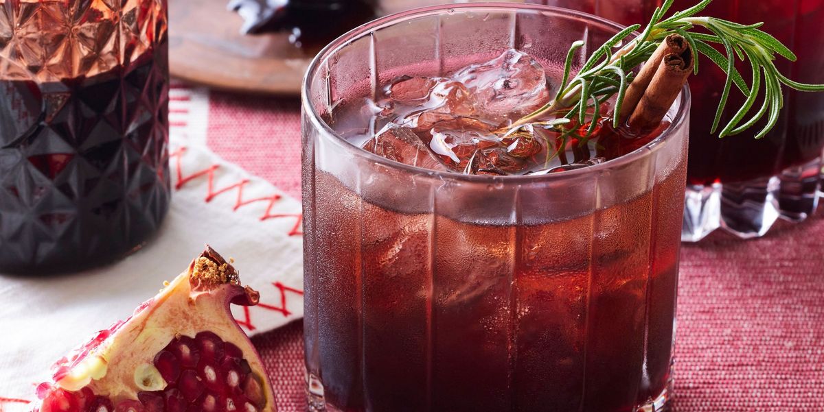 Nothing warms the spirit like a holiday cocktail! Festive flavors help you to welcome you guests with good cheer.  Find great seasonal sipping recipes here: ow.ly/ia8c50QhUSa #cocktails #chicagohomeowners #recipes #christmascocktails #holidays #chicagoholidays #tuesdaytips