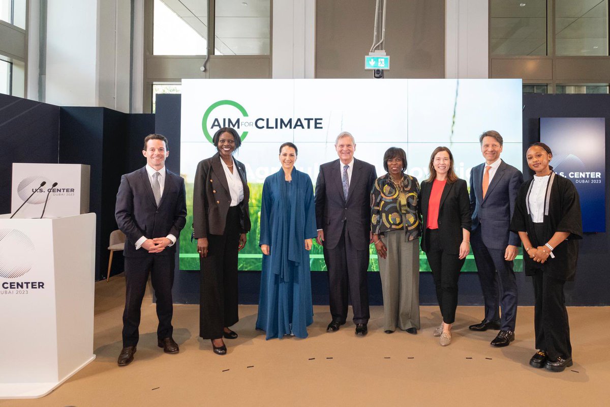 Was a privilege to moderate the official @AIMforClimate US Center event at #COP28 alongside @SecVilsack @mariammalmheiri @united @ADMupdates @Ertharin1 and more, announcing $17+ billion in total catalyzed investment in climate-smart ag innovation through AIM4C to date 🌱