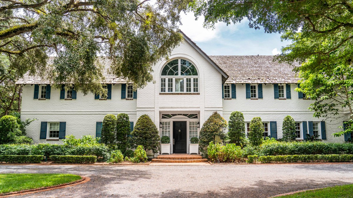 location_res's tweet photo. Our holiday emailer is out and featuring the lovely "Americana Estate" - see below for a sneak peek and click the link for more photos!
📷 https://t.co/V6IeNs9YfY
#FeaturedLocation #filmset #filmlocationscouting #filmlocation https://t.co/2RlkG52jnp