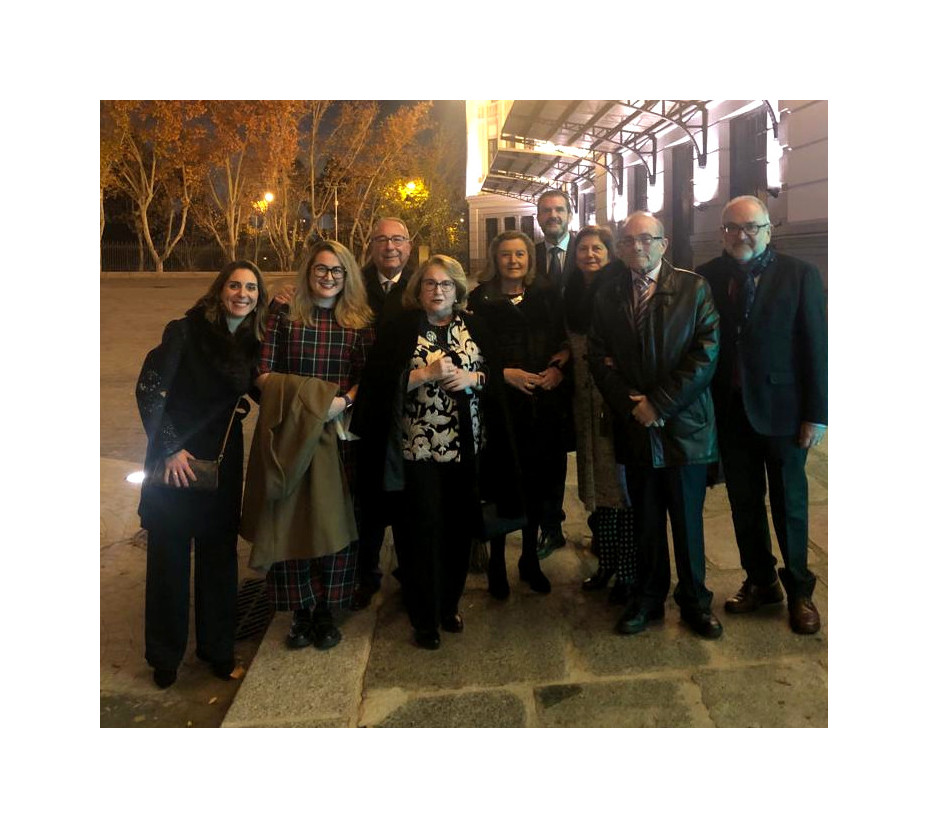 cofmurcia's tweet image. 🆕Felicitamos👏 a nuestra compañera del @COFmurcia  Isabel Tovar que acaba de recibir la Medalla de la Profesión Farmacéutica del Consejo General @Farmaceuticos_ por su gran trayectoria profesional.

▶️La presidenta, Paula Payá, asiste al acto de homenaje.
#PAM2023 #MedallasCGCOF