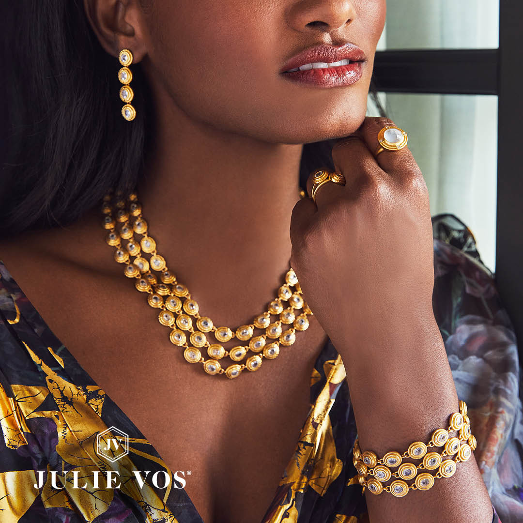Your favorite jewels in a classic color that always shines, no matter the season ✨

#JulieVos at #AlexandersJwlrs

#armparty #crystalclear #24kgold #goldenhour #everydayjewelry #fallstyle