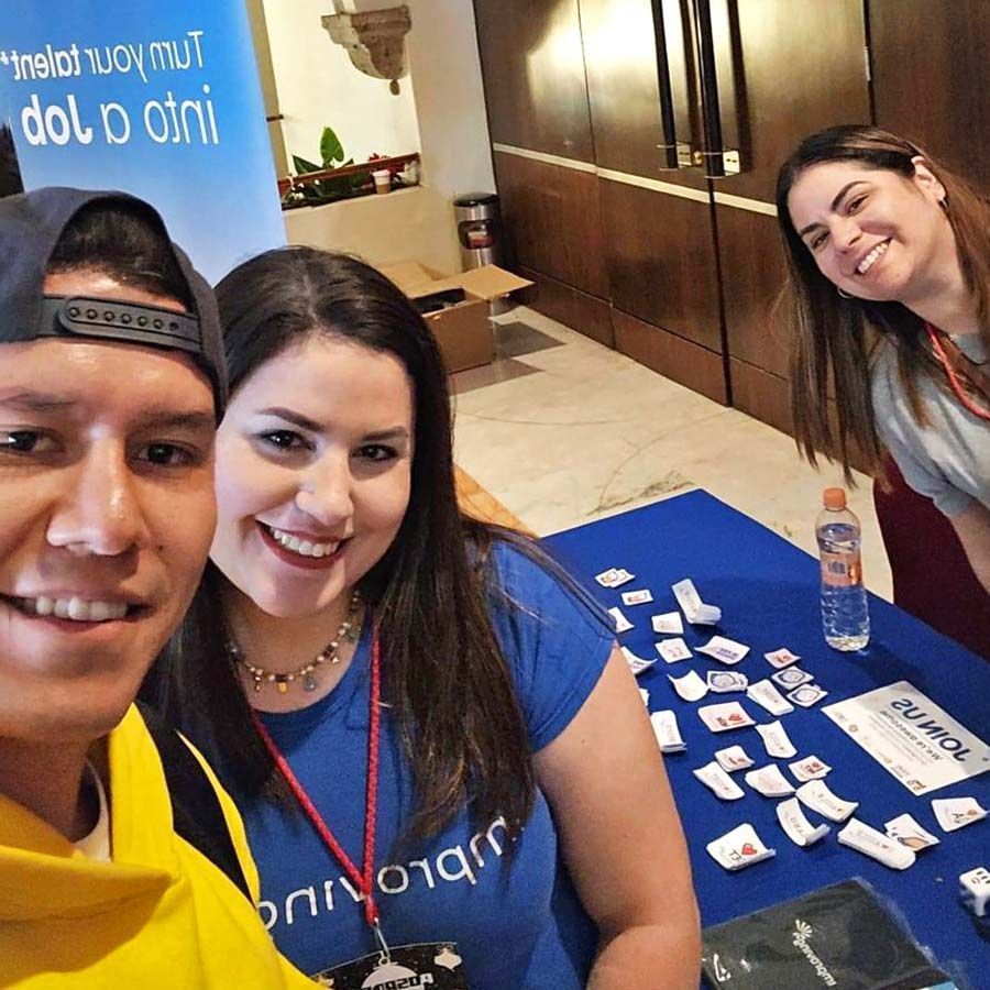 ImprovingMxJobs's tweet image. ¡Queremos expresar un enorme agradecimiento a todos los asistentes y organizadores de @Posadev! 🪅 
Al patrocinar este tipo de eventos reforzamos nuestro compromiso de apoyar a la comunidad tecnológica y celebrar el talento TI. 🎄

#Posadev2023 #Código #Software #Comunidad