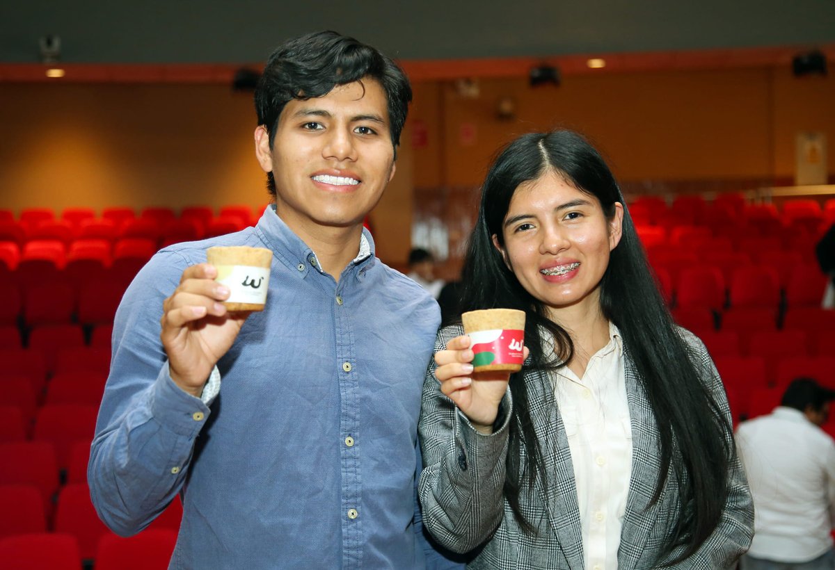 UNS_Chimbote's tweet photo. El proyecto de estudiantes de la UNS de vasos comestibles y biodegradables, elaborados con cáscara de naranja, fue declarado ganador en el concurso local del Impact Startup Competition (ISC), 

https://t.co/FAGxrb642e https://t.co/W1Af26q7yE