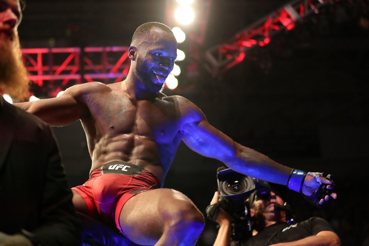 #Ylilyönti-viikko ja #UFCfi-vuosi huipentuu hurmaavien herrasmiesten henkien taistoon. Agendalla isosti #UFC296, Edwards vs. Covington, Pimblett, Garry ja muut maukkaat mekkalat Keravalta Las Vegasiin. Kysyttävää, puheenaiheita? <a href="/JaakkoDahlbacka/">Jaakko Dahlbacka</a> #FinnMMA #nyrkkeily