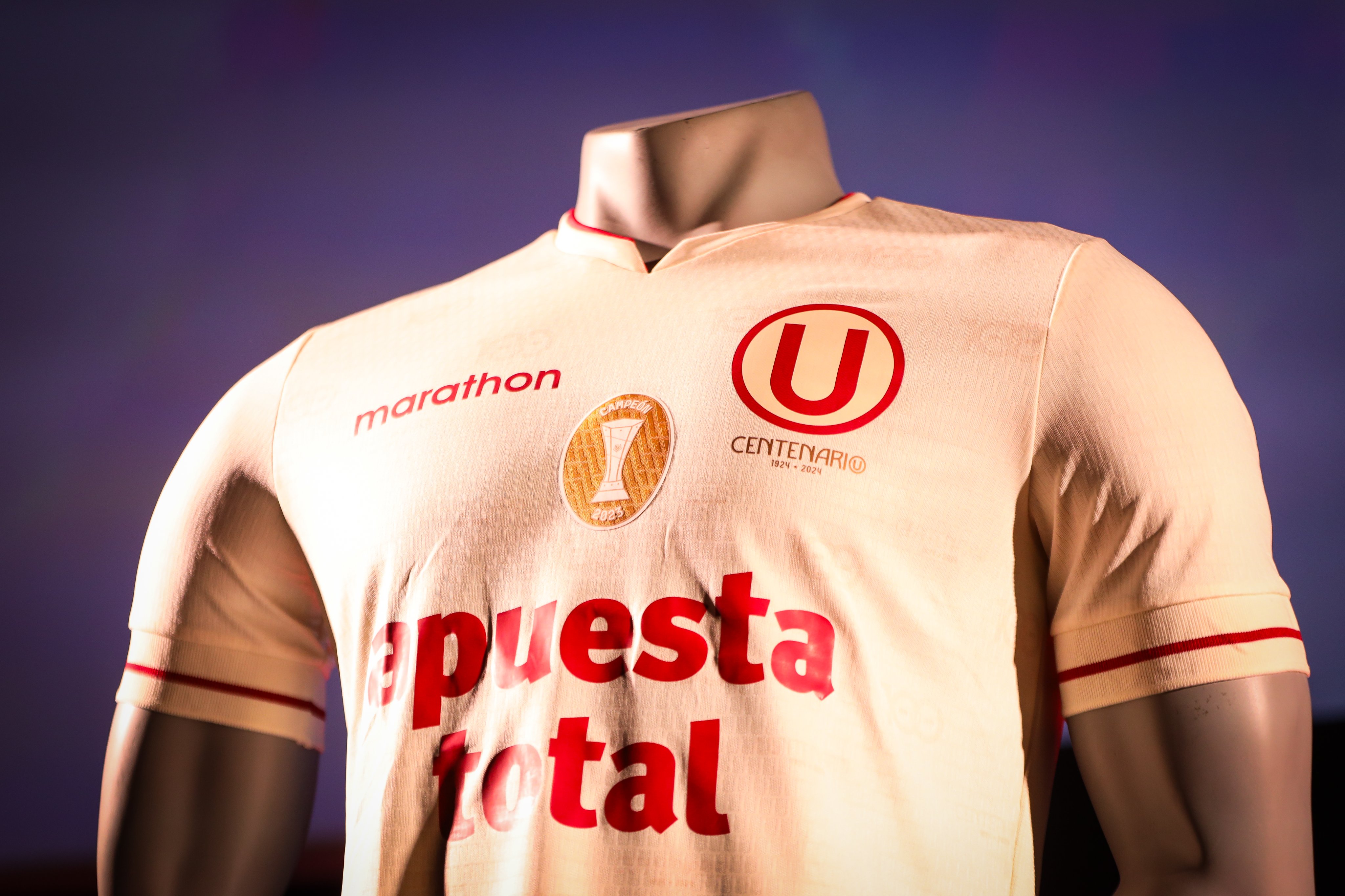Polo oficial de sales la u